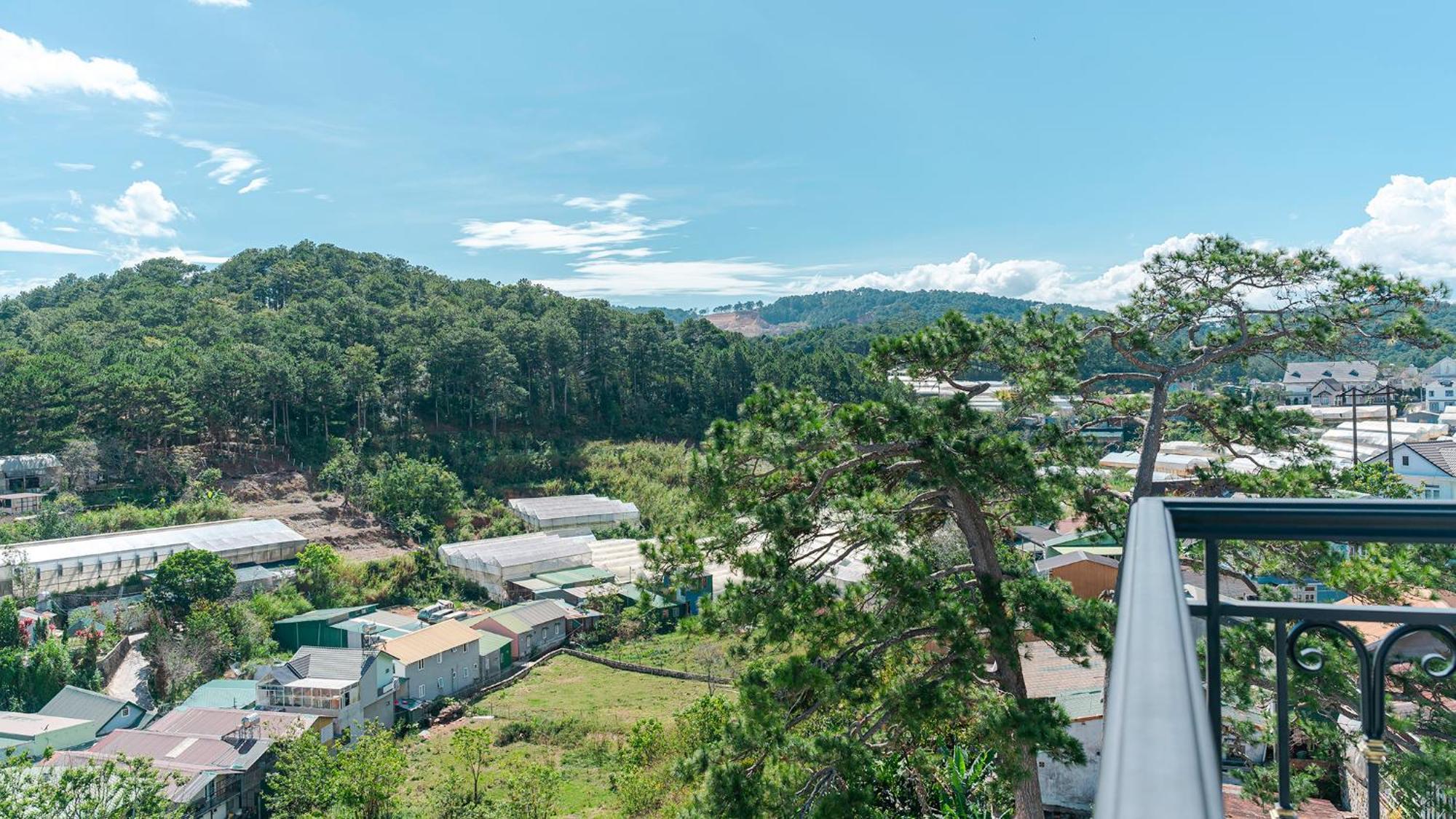 Pine View Hotel Dalat Extérieur photo